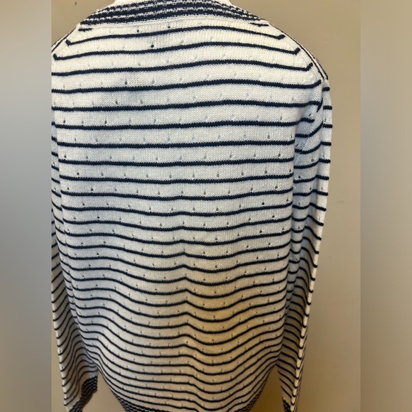 NWT J. Crew l/s sweater, XL, Black & white with small “holes” - Picture 6 of 9